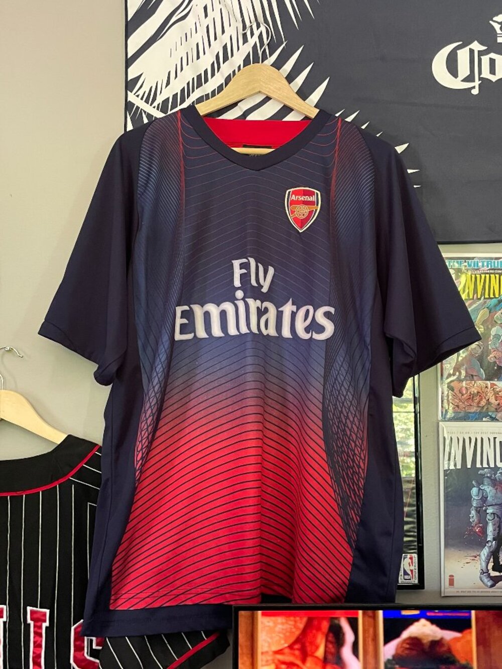 Arsenal Fly Emirates Jersey